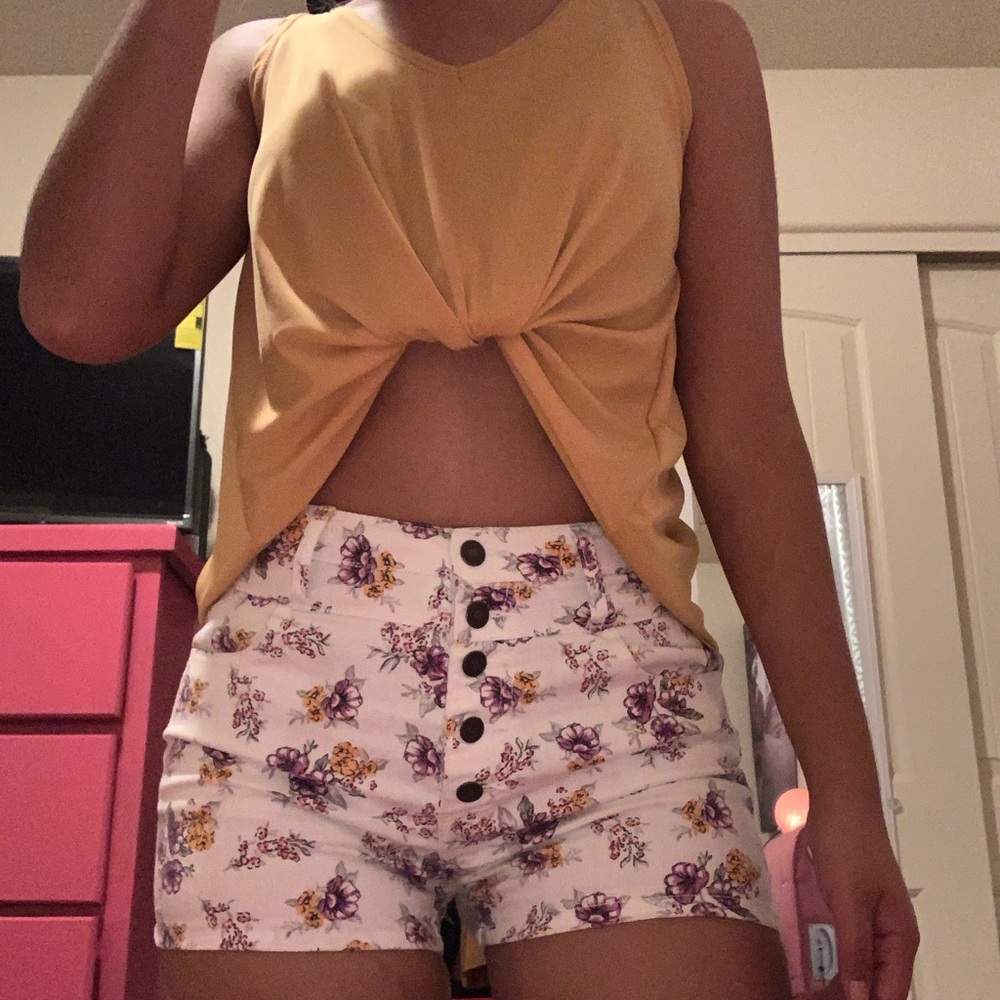 Shorts & top available ❤️